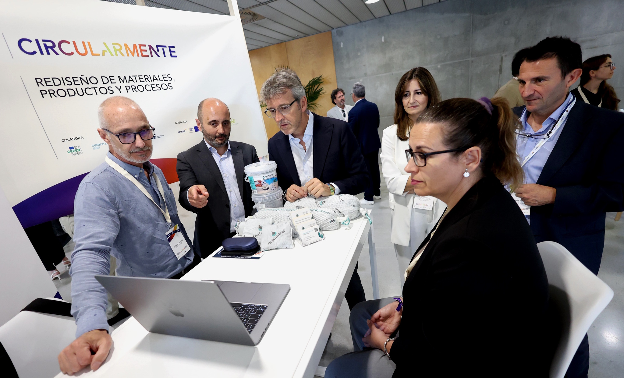 Más de 300 asistentes y 41 stand en Circularmente, donde se presentó el programa del Info 'Empresa Sostenible 2030', con 33 actuaciones para acompañar a las empresas en su transición verde
