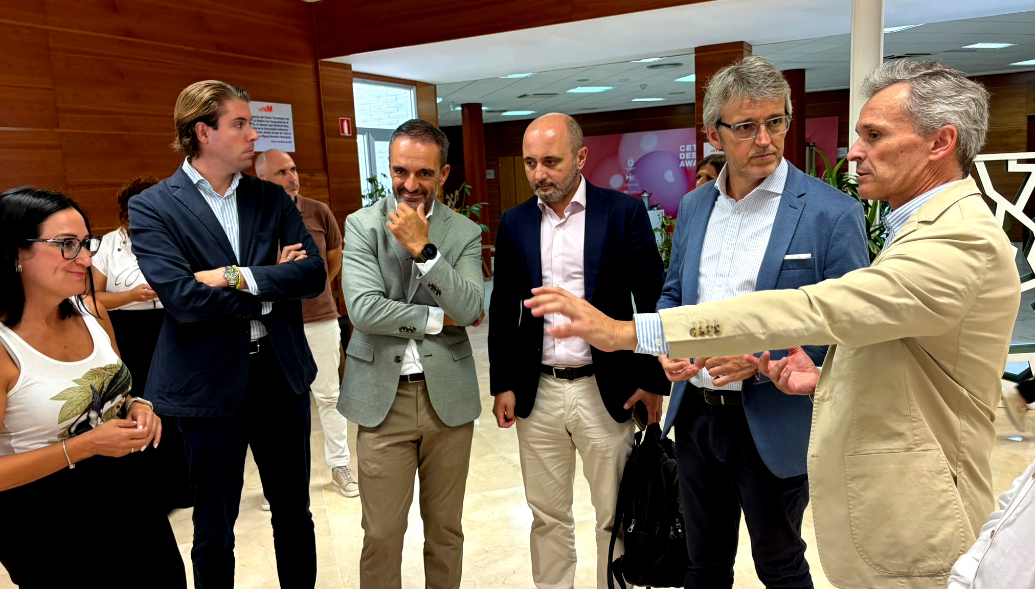 El Info ha aprobado ayudas por valor de 1,3 millones de euros para la fabricación de mueble y productos de madera, una cantidad que ha movilizado una inversión superior a 3 millones de euros por parte de las empresas del sector