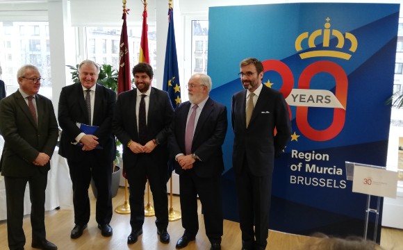El Info celebra el Día de Europa agradeciendo el apoyo que la Unión Europea ha prestado a las empresas regionales